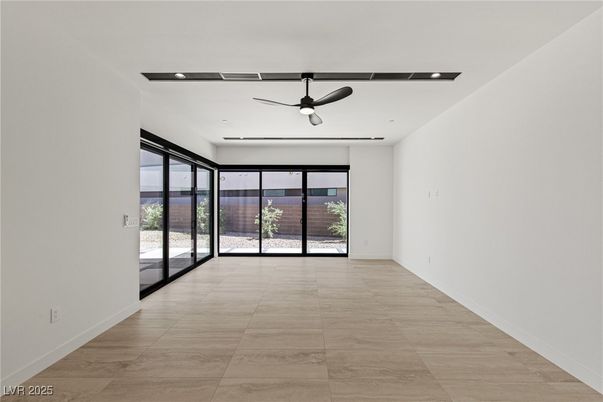 Empty room, Interior, Recessed Lighting