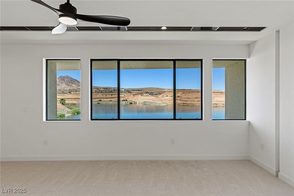 Empty room, Interior, Recessed Lighting, Water