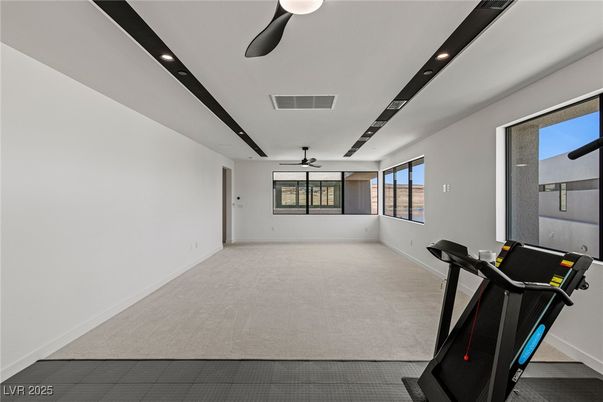 Fitness Equipment, Interior, Recessed Lighting