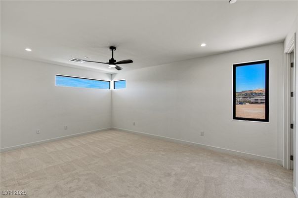 Empty room, Interior, Recessed Lighting
