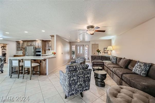 Interior, Kitchen, Living room, Recessed Lighting, Stainless Steel Appliances