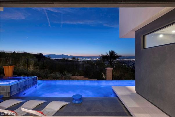 Exterior, Pool, Other