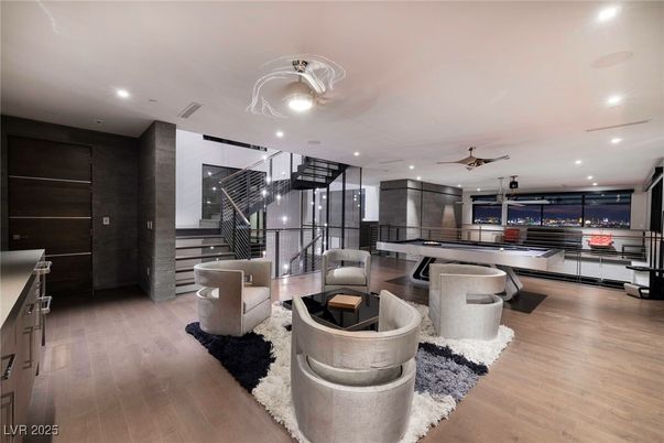 Interior, Recessed Lighting, Wood Texture Flooring