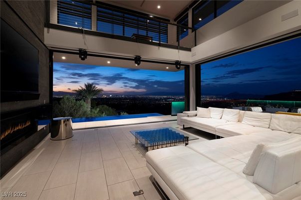 Fireplace, Interior, Living room, Recessed Lighting