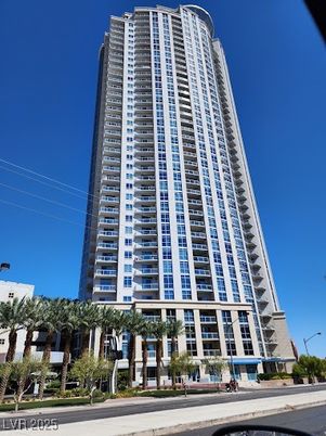 Exterior, Facade, Condo Building