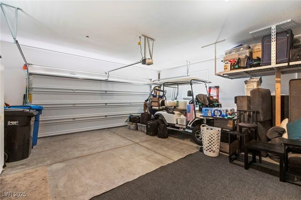 Garage, Interior