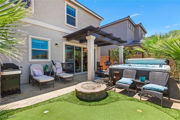 Exterior, Hot Tub