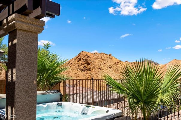 Exterior, Hot Tub