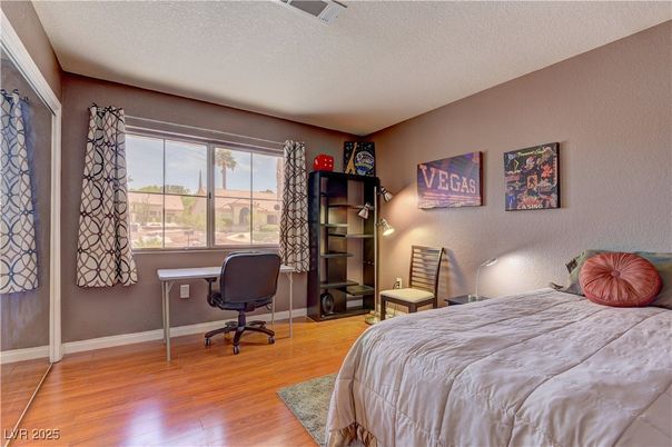 Bedroom, Home Office, Interior, Wood Texture Flooring