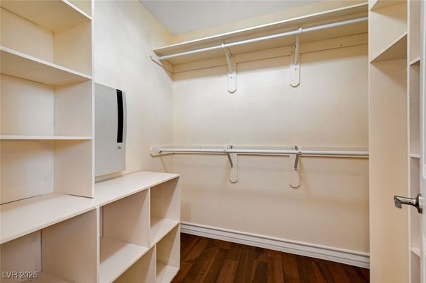 Interior, Walk-in Closets, Wood Texture Flooring