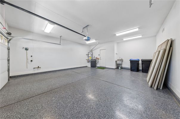 Garage, Interior