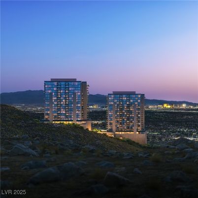 Exterior, Facade, Highrise