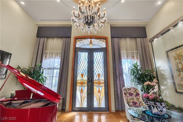 Chandelier, Interior, Piano, Recessed Lighting