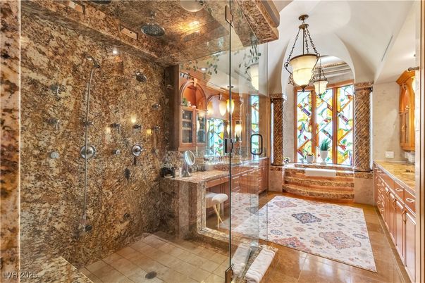 Bathroom, Glass Shower, Interior, Pendant Lights, Recessed Lighting
