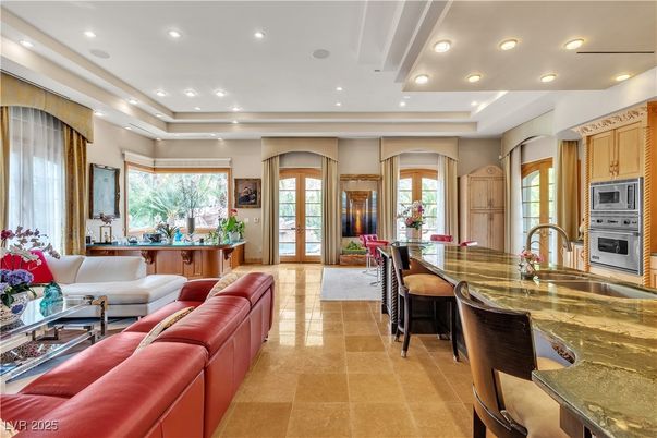 Interior, Kitchen, Living room, Recessed Lighting, Stainless Steel Appliances