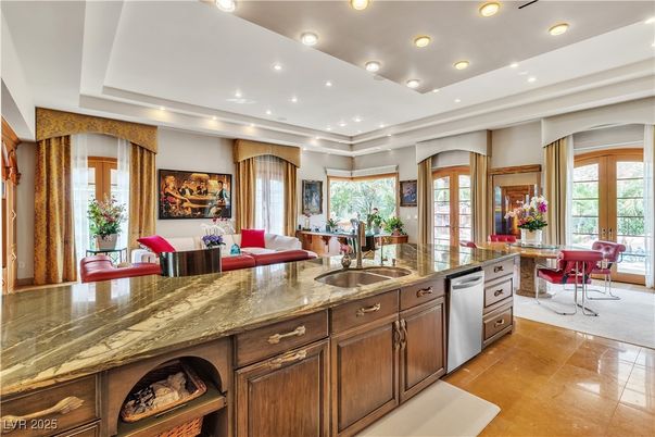 Dining room, Interior, Kitchen, Recessed Lighting