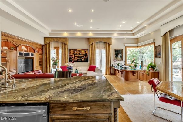 Interior, Kitchen, Living room, Recessed Lighting, Stainless Steel Appliances