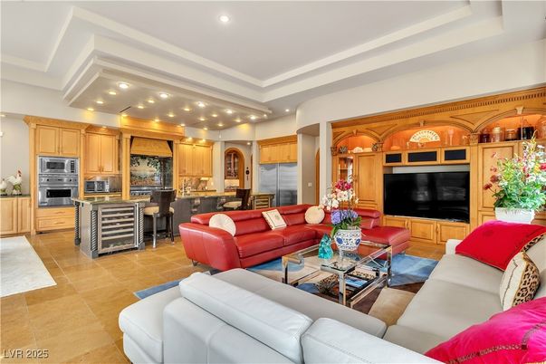 Interior, Kitchen, Living room, Recessed Lighting, Stainless Steel Appliances