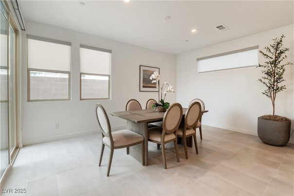 Dining room, Interior, Recessed Lighting
