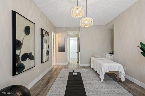 Interior, Pendant Lights, Wood Texture Flooring