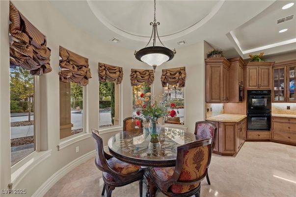 Dining room, Interior, Kitchen, Pendant Lights, Recessed Lighting
