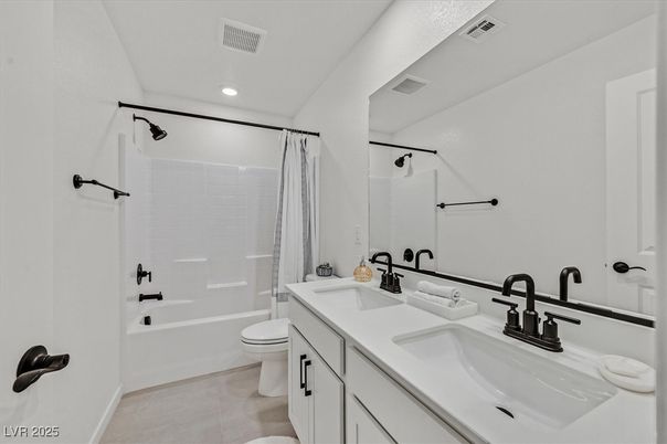Bathroom, Dual Sink Vanities, Interior, Recessed Lighting