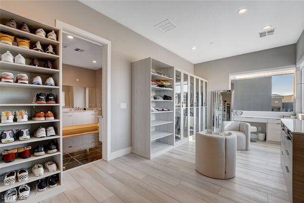 Interior, Recessed Lighting, Wood Texture Flooring