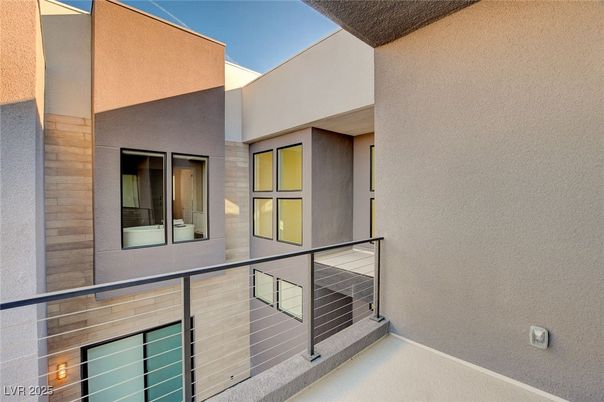 Exterior, Facade, Modern