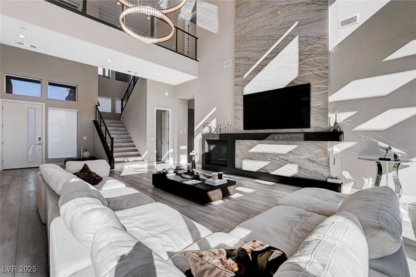 Fireplace, Interior, Living room, Pendant Lights, Recessed Lighting, Wood Texture Flooring