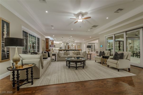 Interior, Kitchen, Living room, Pendant Lights, Recessed Lighting, Wood Texture Flooring