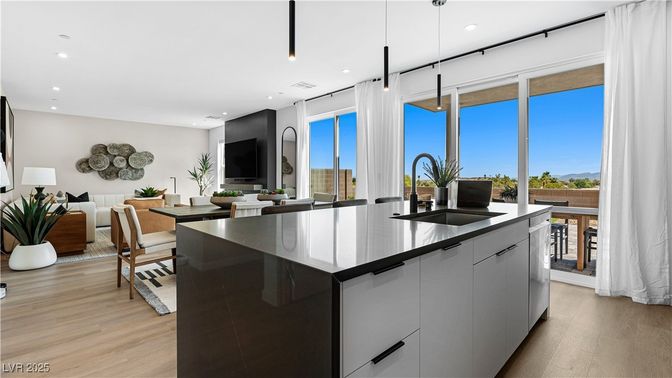 Dining room, Interior, Kitchen, Pendant Lights, Recessed Lighting, Wood Texture Flooring