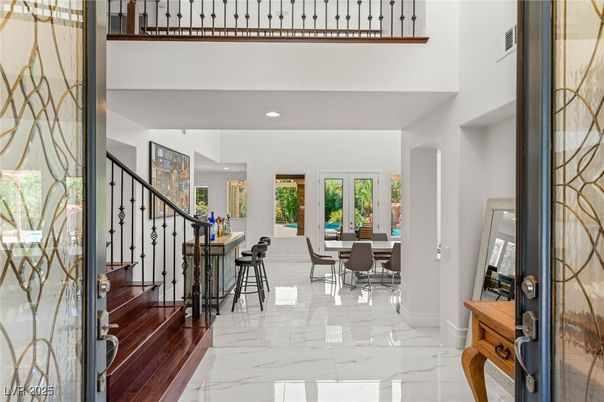 Dining room, Interior, Marble, Recessed Lighting