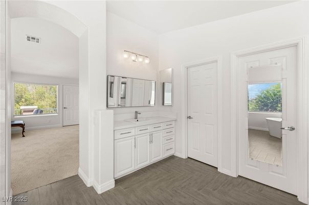 Bathroom, Dual Sink Vanities, Interior, Wood Texture Flooring