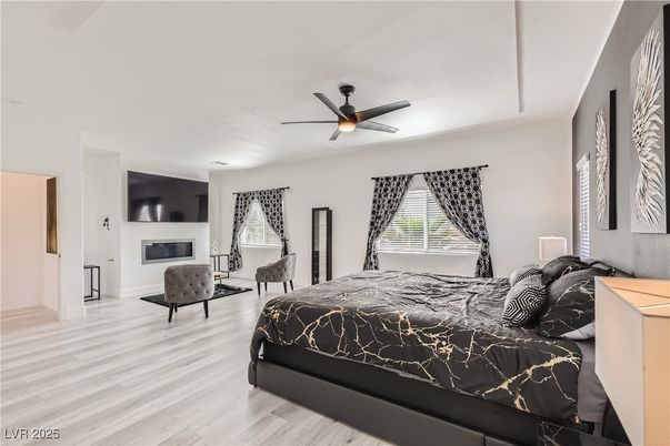 Bedroom, Fireplace, Interior, Wood Texture Flooring