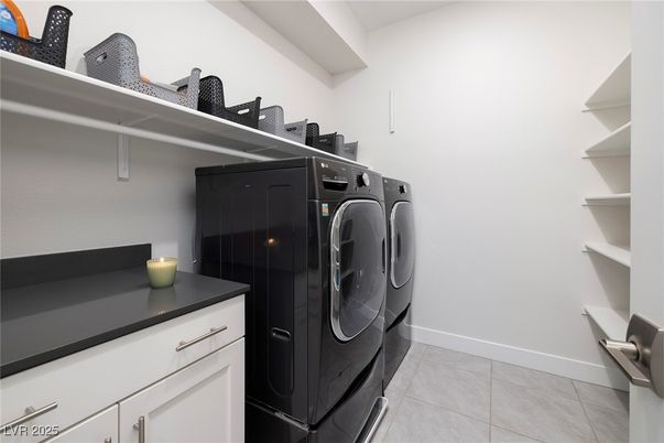 Interior, Washer