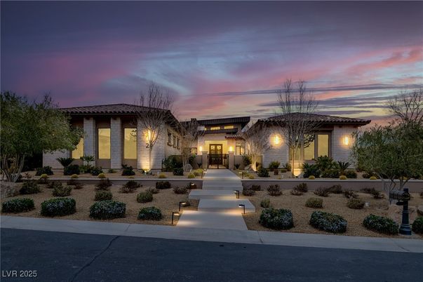 Exterior, Facade, Mediterranean