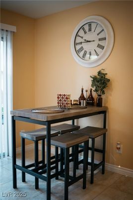 Dining room, Interior