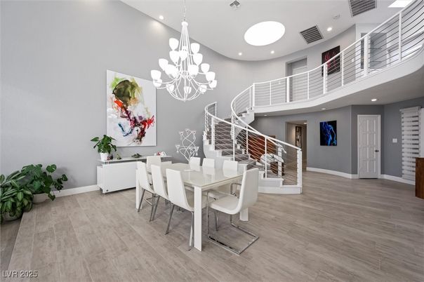 Chandelier, Dining room, Interior, Recessed Lighting, Wood Texture Flooring