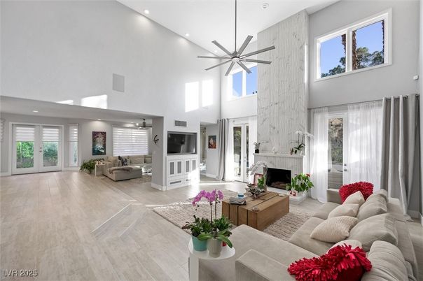 Fireplace, Interior, Living room, Pendant Lights, Recessed Lighting, Wood Texture Flooring