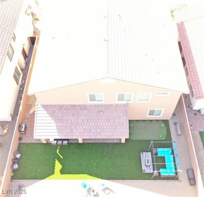 Exterior, Drone