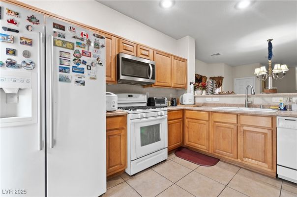 Chandelier, Interior, Kitchen, Recessed Lighting, Stainless Steel Appliances