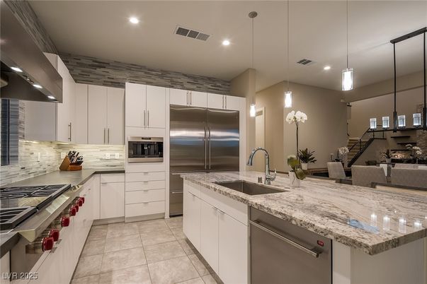Interior, Kitchen, Pendant Lights, Recessed Lighting, Stainless Steel Appliances