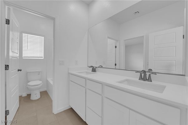 Bathroom, Dual Sink Vanities, Interior