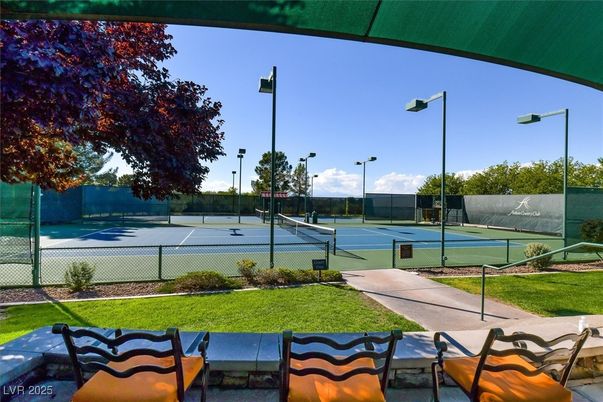 Exterior, Tennis Courts