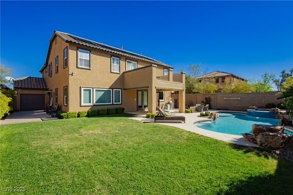 Backyard, Exterior, Pool