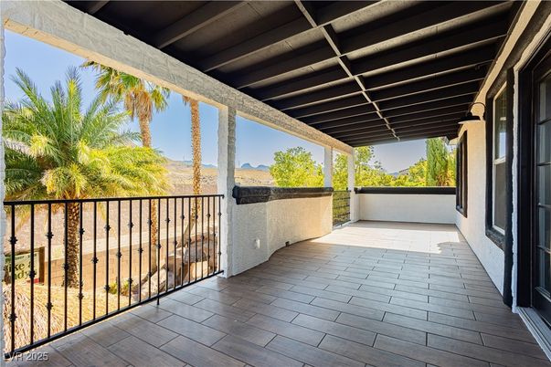 Exterior, Wood Texture Flooring