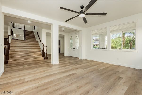 Interior, Recessed Lighting, Wood Texture Flooring