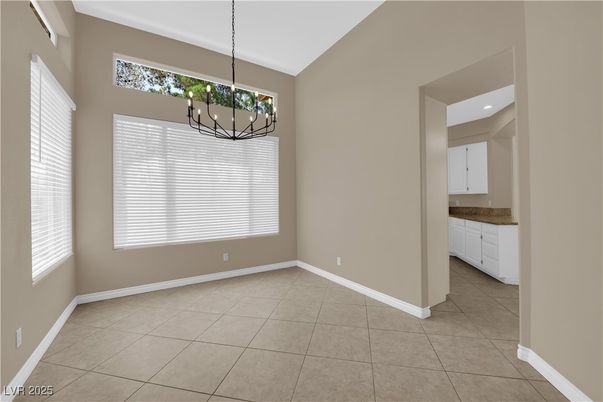 Chandelier, Empty room, Interior, Pendant Lights