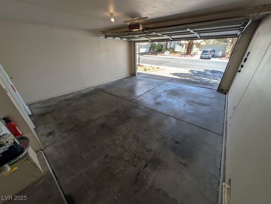 Garage, Interior