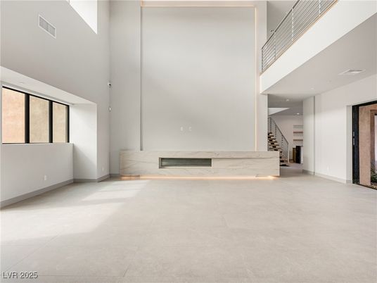 Empty room, Interior, Recessed Lighting